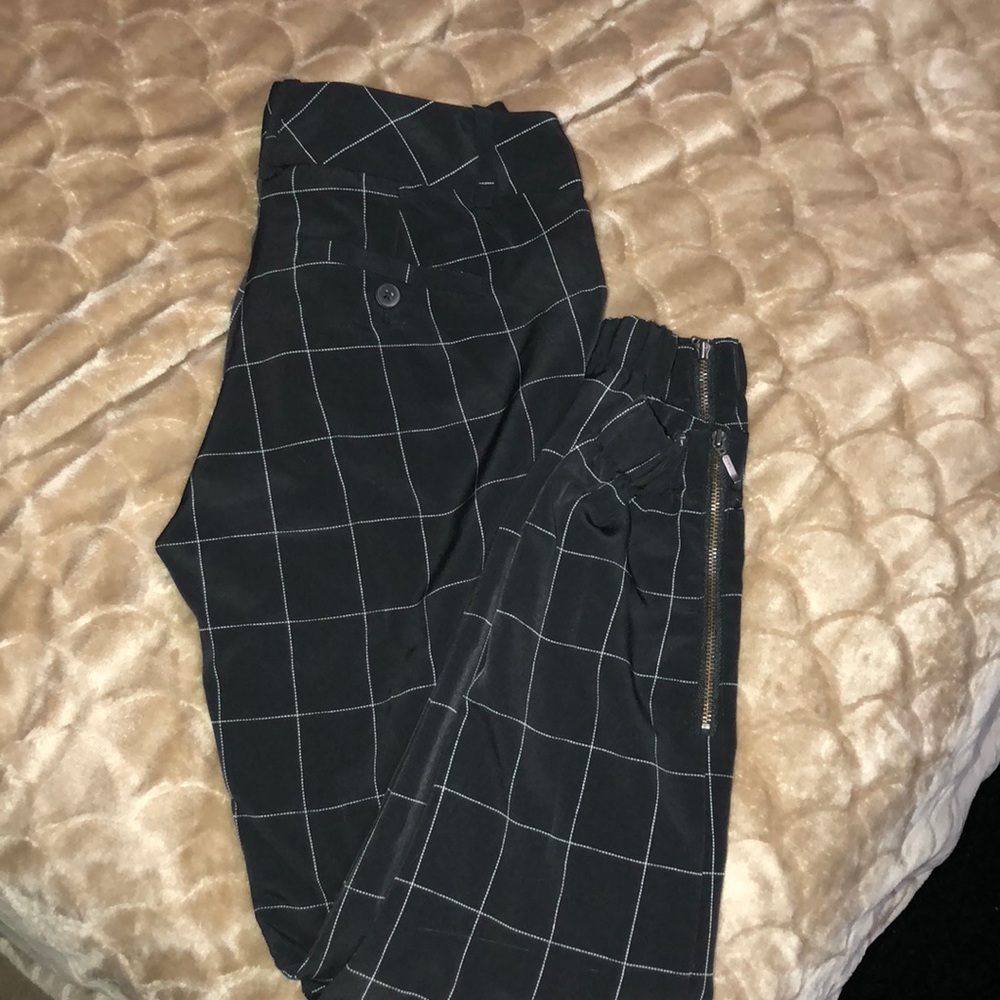 Black cropped dress pants from the limited.